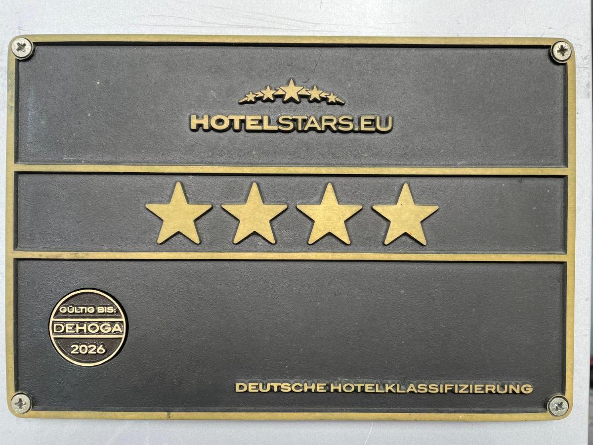 Centrale Hotel Und Restaurant Waldkraiburg Eksteriør billede