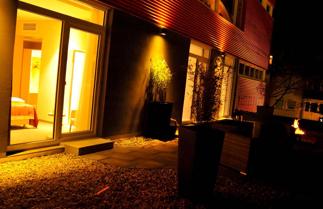 Centrale Hotel Und Restaurant Waldkraiburg Eksteriør billede
