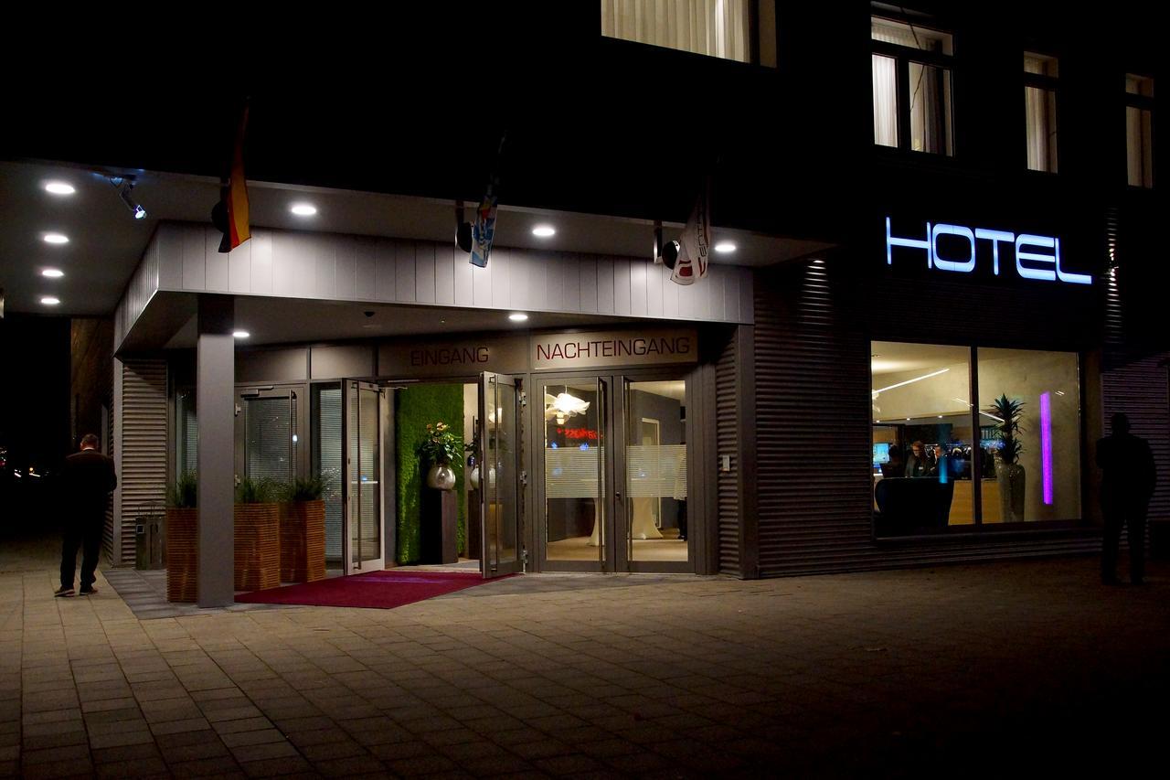 Centrale Hotel Und Restaurant Waldkraiburg Eksteriør billede